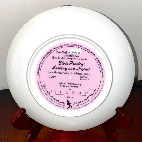 Elvis Commemorative plate - “Homecoming” - Picture 3 of 7